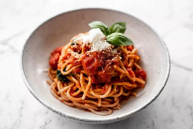 Spagetti Napoliten